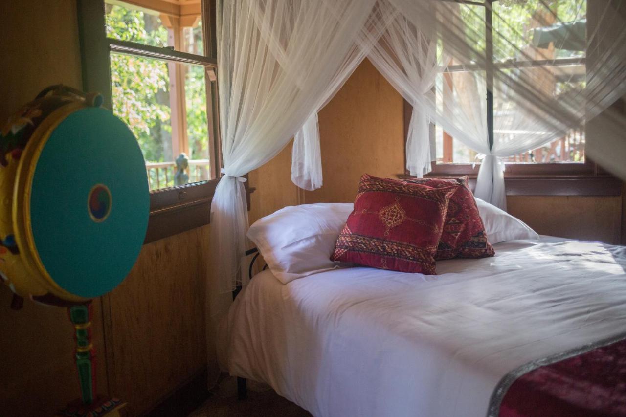 Quiet Mind Lodge, Spa & Retreat Sequoias Kernville Esterno foto