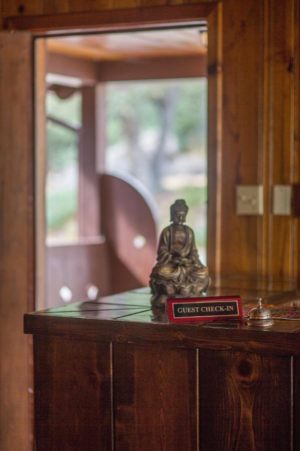 Quiet Mind Lodge, Spa & Retreat Sequoias Kernville Esterno foto
